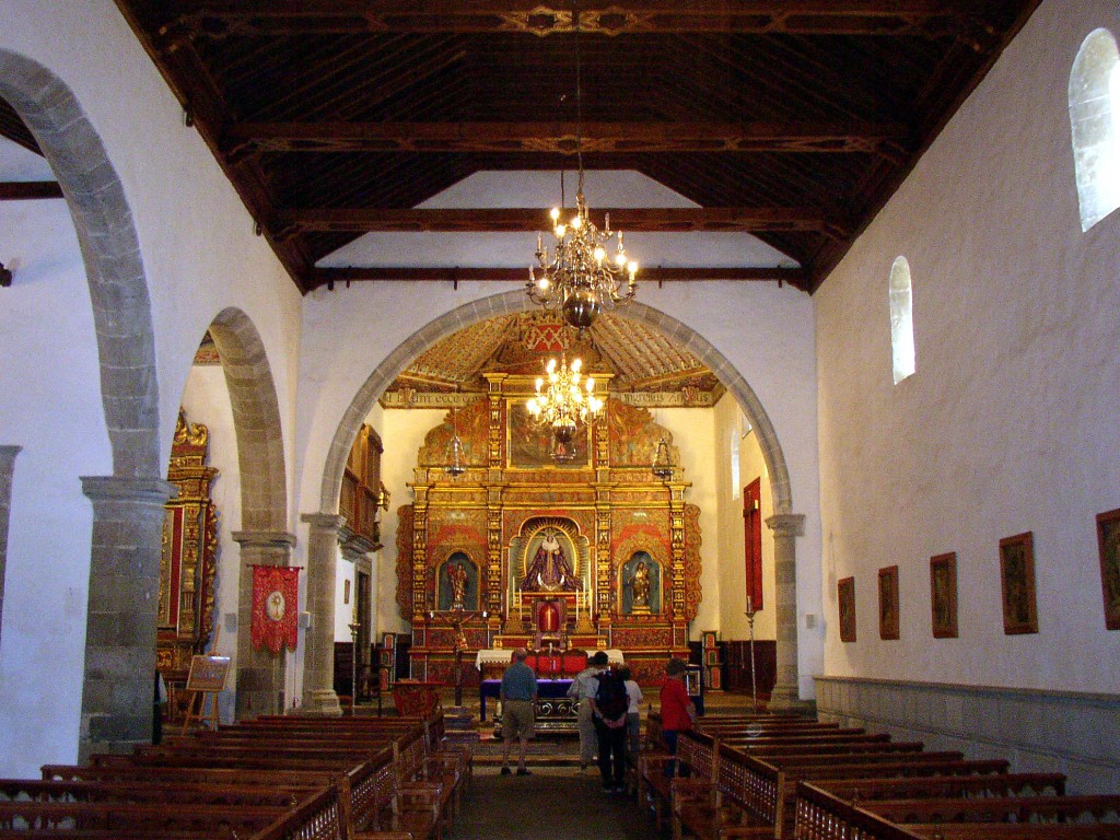 Adeje-iglesia-interior